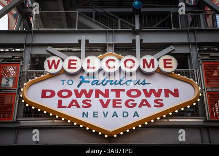 LAS VEGAS, 21 AOÛT 2024 : panneau emblématique « Bienvenue au fabuleux centre-ville de Las vegas ». Downtown las vegas est le centre de vegas et le coeur historique o Banque D'Images