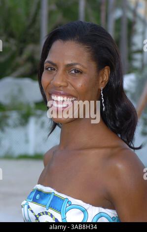 28 août 2004 - Miami Beach, Floride, États-Unis d'Amérique - MIAMI BEACH 2004 - COUVERTURE EXCLUSIVE..Apprentice Omarosa Manigault-Stallworth at the style Villa..Miami Beach, Floride. (Crédit image : © SMG via ZUMA Wire) Banque D'Images