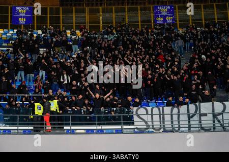 Naples, Italie. 30 mars 2025. Supporters de l'AC Milan lors du match de Serie A entre la SSC Napoli et l'AC Milan au Stadio Diego Armando Maradona Naples I. Banque D'Images