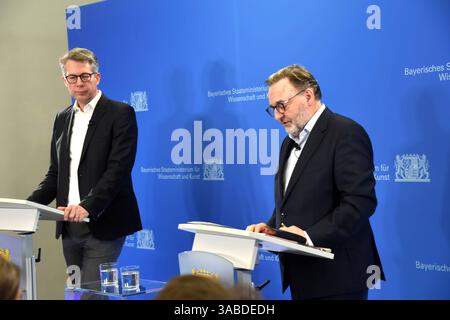 Markus Blume Wissenschaft -Kunstminister Anton Biebl Interimsleiter der Staatsgemaeldesammlungen Muenchen 02.04.2025 Alte Pinakothek der moderne PK Massnahmepaket fuer Bayerns Kunstmuseen und Sammlungen - Muenchen *** Markus Blume Science Ministre de l'Art Anton Biebl Directeur intérimaire des collections du Musée d'Etat Munich 02 04 2025 Alte Pinakothek der Moderne PK ensemble de Munich Banque D'Images