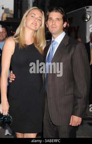 15 mars 2018 - DOSSIER - Vanessa, épouse de Donald Trump Jr., demande le divorce après 12 ans de mariage. PHOTO : NEW YORK - 23 JUIN : Donald Trump Jr ; Vanessa Trump assiste au lancement du Trump International Hotel and Tower Dubai le 23 juin 2008 au Park Avenue Plaza à New York City. Personnes : Donald Trump Jr ; Vanessa Trump. (Crédit image : © SMG via ZUMA Wire) Banque D'Images