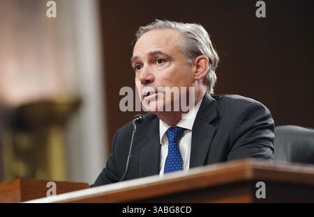 Washington, États-Unis. 02 avril 2025. Kelly Ortberg, présidente et chef de la direction de Boeing, témoigne devant une audience de la Commission du commerce, des sciences et des transports du Sénat sur les normes de fabrication et de sécurité de Boeing au Capitole des États-Unis à Washington, DC, le mercredi 2 avril 2025. Photo de Bonnie Cash/UPI crédit : UPI/Alamy Live News Banque D'Images