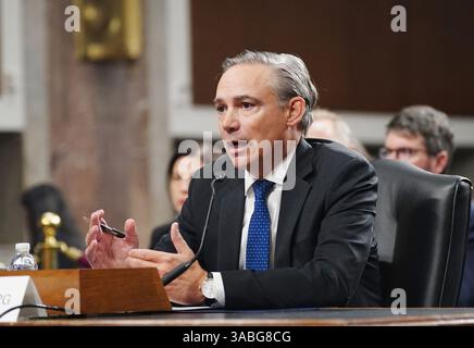 Washington, États-Unis. 02 avril 2025. Kelly Ortberg, présidente et chef de la direction de Boeing, témoigne devant une audience de la Commission du commerce, des sciences et des transports du Sénat sur les normes de fabrication et de sécurité de Boeing au Capitole des États-Unis à Washington, DC, le mercredi 2 avril 2025. Photo de Bonnie Cash/UPI crédit : UPI/Alamy Live News Banque D'Images