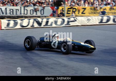 Jim Clark (GBR) Lotus 25, DNF...Grand Prix de Monaco, Monaco, Monte Carlo, 22 juin 1966 (crédit image : ©Sutton Motorsports/ZUMA Press) Banque D'Images