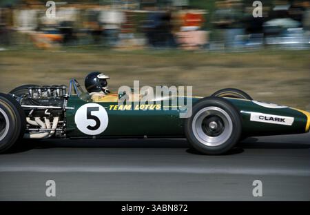 Vainqueur de la course Jim Clark (GBR) Lotus Ford 49...championnat du monde de formule 1, RD10, Grand Prix des États-Unis, Watkins Glen, États-Unis. 1er octobre 1967...meilleure IMAGE (crédit image : ©Sutton Motorsports/ZUMA Press) Banque D'Images