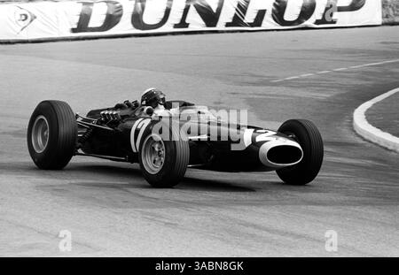 Jackie Stewart (GBR) BRM P261 remporte sa deuxième victoire en GP lors de sa onzième course...Grand Prix de Monaco, Monte Carlo, 22 mai 1966. (Crédit image : ©Sutton Motorsports/ZUMA Press) Banque D'Images