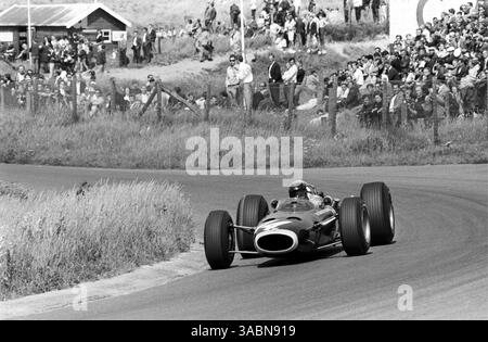 Jackie Stewart (GBR) BRM P261 a terminé quatrième... Grand Prix des pays-Bas, Zandvoort, 24 juillet 1966. (Crédit image : ©Sutton Motorsports/ZUMA Press) Banque D'Images