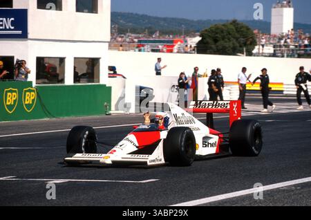 Poster Alain Prost Sur McLaren MP4/5 (1989) - Format 88 X 60 Cm - Neuf Sous Film - Formule 1