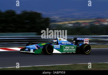Jos Verstappen (NED) Benetton Ford B194 a terminé sur le podium à la 3ème place pour la première fois après la retraite de Martin Brundle (GBR) McLaren au dernier tour... Championnat du monde de formule 1, RD10, Grand Prix de Hongrie, Hungaroring, 14 août 1994. (Crédit image : ©Sutton Motorsports/ZUMA Press) Banque D'Images