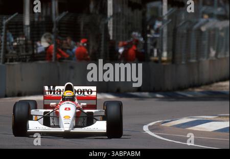Ayrton Senna (BRA) McLaren MP4/8 en route vers ce qui allait être sa quarante et unième et dernière victoire... Grand Prix d'Australie, Adélaïde, 7 novembre 1993. (Crédit image : ©Sutton Motorsports/ZUMA Press) Banque D'Images