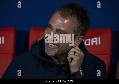 Madrid, Espagne. 02 avril 2025. Hansi Flick, entraîneur de l'équipe première du FC Barcelone lors de la deuxième manche de la demi-finale de la Copa del Rey entre l'Atletico Madrid et le FC Barcelone a joué au stade Metropolitano de Madrid. Crédit : D. Canales Carvajal/Alamy Live News Banque D'Images