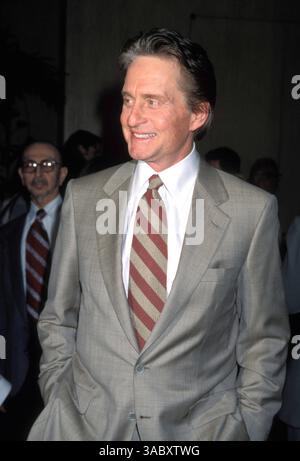 23 mars 2001 - Beverly Hills, CA, États-Unis - acteur et producteur américain MICHAEL DOUGLAS (né le 25 septembre 1944) aux Publicist Guild Awards. (Crédit image : © Kathy Hutchins/ZUMA Press) Banque D'Images