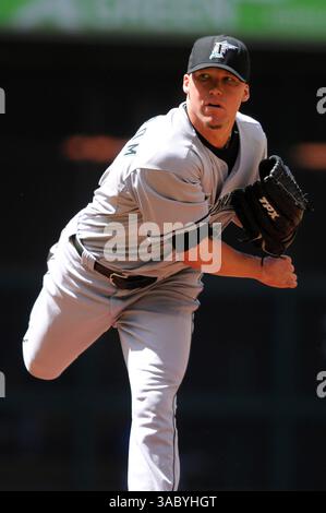 13 avril 2008 - Houston, Texas, États-Unis - le lanceur de secours des Marlins de Floride MATT LINDSTROM (22) lance contre les Astros de Houston. Les Astros ont battu les Marlins de Floride 5-1 au minute Maid Park à Houston, au Texas. (Crédit image : © Tom Mayes/Cal Sport Media/Cal Sport Media/ZUMA Press) Banque D'Images
