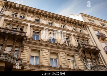 Budapest, Hongrie - 18 juin 2023 : bâtiment historique dans le centre-ville Banque D'Images