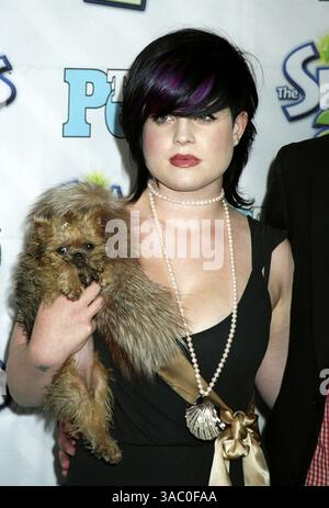 07 août 2004 ; Hollywood, CA, États-Unis ; KELLY OSBOURNE à la fête des adolescents 2004 à Hollywood Hills. Banque D'Images