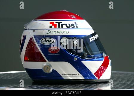 Le casque de Jos Verstappen (NED) Minardi, side..Formula One World Championship, RD1, Grand Prix d'Australie, préparatifs, Albert Park, Melbourne, Australie, 6 mars 2003..IMAGE NUMÉRIQUE (crédit image : ©Sutton Motorsports/ZUMA Press) Banque D'Images