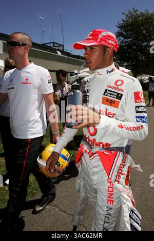 Lewis Hamilton (GBR) McLaren...Grand Prix d'Australie, Rd 1, préparatifs, Albert Park, Melbourne, Australie, jeudi 13 mars 2008. Banque D'Images