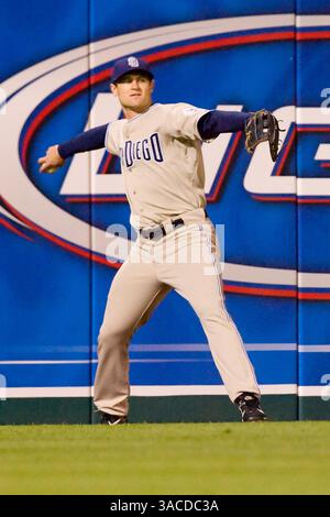 29 avril 2008 - Philadelphie, Pennsylvanie, États-Unis - JUSTIN HUBER, le joueur de gauche des Padres de San Diego, #26, jetant la balle dans le champ intérieur pendant le match contre les Phillies de Philadelphie au Citizens Bank Park à Philadelphie, Pennsylvanie. Les Phillies remportent le match 7-4 contre les Padres. (Crédit image : © Chris Szagola/Cal Sport Media/ZUMA Press) Banque D'Images
