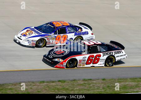 22 mars 2008 - Pepsi 300 présenté par Kroger Nashville Superspeedway, Lebanon, TN. Steve Wallace et David Reutimann lors du Pepsi 300 à Nashville. (ASP photo/Russell LaBounty)(crédit image : © PHOTOGRAPHER/Cal Sport Media) Banque D'Images