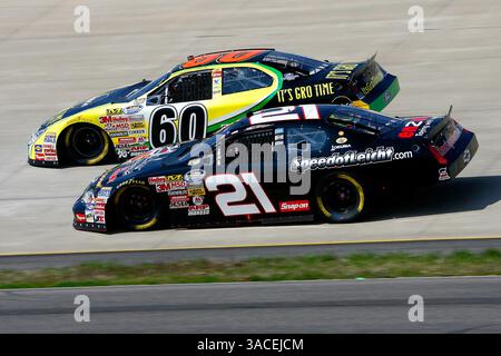 22 mars 2008 - Pepsi 300 présenté par Kroger Nashville Superspeedway, Lebanon, TN. Carl Edwards et Stephen Leicht lors du Pepsi 300 à Nashville. (ASP photo/Russell LaBounty)(crédit image : © PHOTOGRAPHER/Cal Sport Media) Banque D'Images