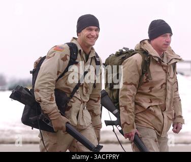 03 févr. 2005 - New York, NY, Etats-Unis - soldats américains, tous sourires, retour de leur tour de service en Irak à ft. Drum , New York. L'unité, composée de soldats du Connecticut, du Massachusetts, de l'Ohio et du Wisconsin, a été déployée en novembre 2003. Banque D'Images