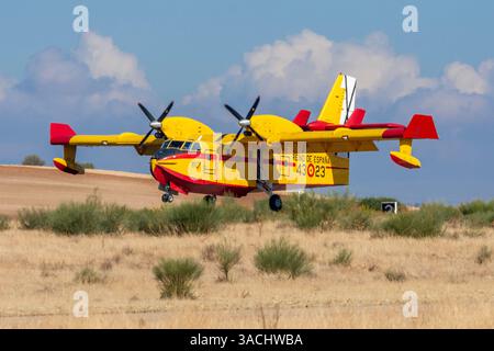 Appareil CL-415 de l'unité militaire d'urgence de l'armée espagnole Banque D'Images
