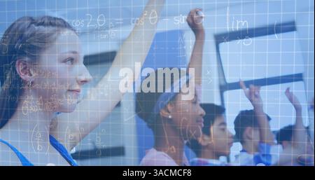 Image des équations mathématiques sur les écoliers Banque D'Images