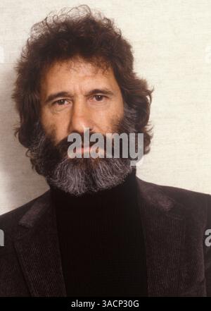 Juin 30, 1990 - New York, NY, États-Unis - FRANCISCO VINCENT SERPICO (né le 14 avril 1936) est un officier de police à la retraite de NYPD qui a attiré l'attention du public en 1971 comme le plus éminent officier de police à témoigner contre la corruption policière. (Crédit image : © Mario Ruiz/ZUMA Press) RESTRICTIONS : fichier photo. Date exacte et événement inconnu Banque D'Images