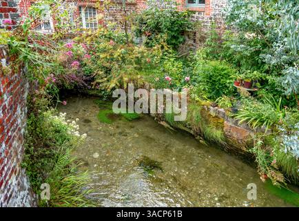 Paysage autour de la rivière Veules à Veules-les-Roses, commune du département de la Seine-maritime en région Normandie Banque D'Images
