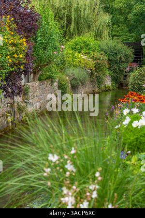 Paysage autour de la rivière Veules à Veules-les-Roses, commune du département de la Seine-maritime en région Normandie Banque D'Images