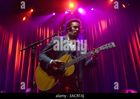 17 novembre 2007 - Oakland, Californie, États-Unis - BEN HARPER & THE INNOCENT CRIMINELS jouent un spectacle à guichets fermés au Paramount Theater, Oakland. (Crédit image : © Jerome Brunet/ZUMA Press) Banque D'Images