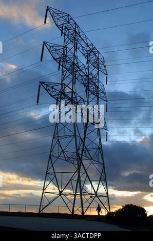 11 janvier 2001 ; Los Angeles, CA, États-Unis ; lignes électriques à El Segundo, CA. . (Crédit image : Jonathan Alcorn/ZUMAPRESS.com) Banque D'Images