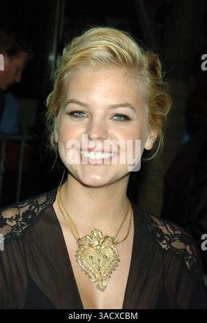 20 mai 2005 ; New York, NY, États-Unis ; KIRSTEN STORMS arrive à la 32e édition annuelle des Daytime Emmy Awards qui a eu lieu au Radio City Music Hall. (Crédit image : Dan Herrick/ZUMAPRESS.com) Banque D'Images