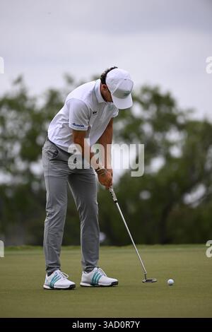 Doral, États-Unis. 04th Apr, 2025. Joaquin Niemann, capitaine des putts Torque GC lors du jour 1 du LIV Golf Invitational 2025 - Miami au Trump National Golf course le 4 avril 2025 à Doral, Floride. (Photo de JC Ruiz/Sipa USA) crédit : Sipa USA/Alamy Live News Banque D'Images