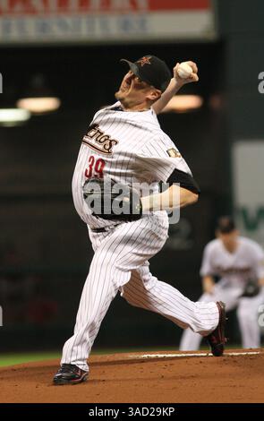 28 septembre 2011 : le lanceur des Astros de Houston Brett Myers (39) lance lors de la première manche du match de baseball de la Ligue majeure entre les Astros de Houston et les Louis Cardinals au minute Maid Park à Houston, Texas. (Crédit image : © Andrew Richardson/Cal Sport Media/ZUMAPRESS.com) Banque D'Images