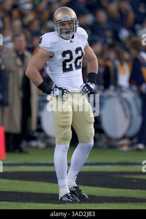 01 octobre 2011 : sécurité de notre Dame Harrison Smith (#22) lors d'un match de football NCAA entre les notre Dame Fighting Irish et les Purdue Boilermakers au stade Ross-Ade à West Lafayette, Indiana. Notre Dame a battu Purdue 38-10.(image crédit : © John Mersits/Cal Sport Media/ZUMAPRESS.com) Banque D'Images