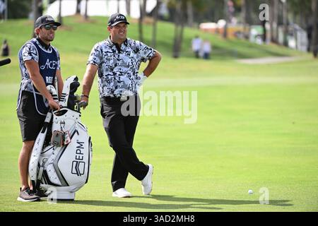 Doral, États-Unis. 04th Apr, 2025. Patrick Reed du 4Aces GC attend que le green s'éclaircit lors du jour 1 de l'édition 2025 de l'édition LIV Golf Invitational - Miami au Trump National Golf course le 4 avril 2025 à Doral, en Floride. (Photo de JC Ruiz/Sipa USA) crédit : Sipa USA/Alamy Live News Banque D'Images