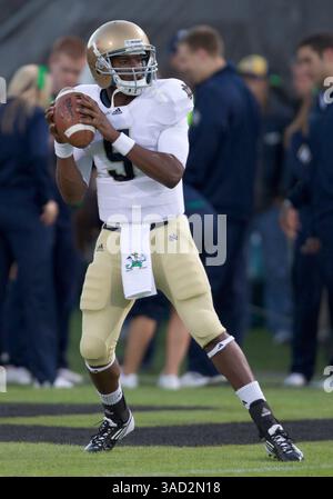 01 octobre 2011 : le quarterback de notre Dame Everett Golson (#5) pendant la partie précédant le match de football de la NCAA entre les notre Dame Fighting Irish et les Purdue Boilermakers au Ross-Ade Stadium à West Lafayette, Indiana. Notre Dame a battu Purdue 38-10.(image crédit : © John Mersits/Cal Sport Media/ZUMAPRESS.com) Banque D'Images