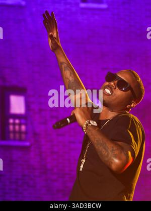 03 septembre 2011 - New York, New York, États-Unis - le rappeur NAS se produit en concert pendant Rock the Bells 2011 à New York, New York. La plupart des set list de 'Illmatic.'.(Credit image : © Byron Smith/ZUMAPRESS.com) Banque D'Images