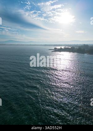 belle vue du matin indonésie panorama plage de paysage avec la couleur de beauté et la lumière naturelle du ciel Banque D'Images