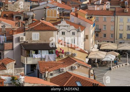 Architecture de la vieille ville de Piran, Slovénie. Banque D'Images