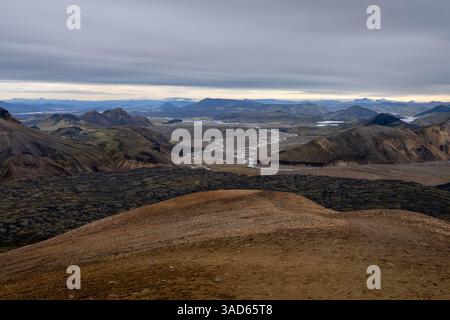 Vue de Brennisteinsalda situé à Landmannalaugar, Islande Banque D'Images