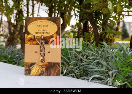 Gros plan de King Lear Play in the Garden de William Shakespeare. Banque D'Images