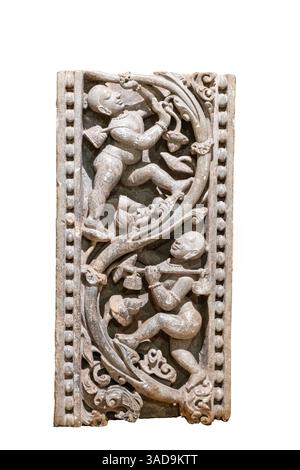 Fragment d'un jambage de porte finement sculpté. 13e siècle, Bhubaneshwar. Banque D'Images