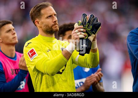 Leipzig, Allemagne. 05th Apr, 2025. Le gardien Oliver Baumann de Hoffenheim vu après le match de Bundesliga entre le RB Leipzig et Hoffenheim au Red Bull Arena de Leipzig. Crédit : Gonzales photo/Alamy Live News Banque D'Images