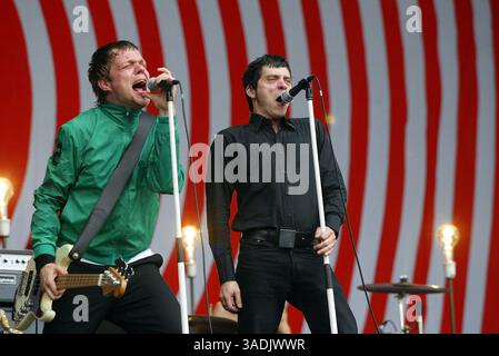 16 août 2005 ; Budapest, HONGRIE ; les BEATSTEAKS se produisent en concert au Festival Sziget annuel à Budapest, Hongrie. (Crédit image : NorthFoto/ZUMAPRESS.com) Banque D'Images