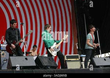 16 août 2005 ; Budapest, HONGRIE ; les BEATSTEAKS se produisent en concert au Festival Sziget annuel à Budapest, Hongrie. (Crédit image : NorthFoto/ZUMAPRESS.com) Banque D'Images