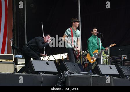 16 août 2005 ; Budapest, HONGRIE ; les BEATSTEAKS se produisent en concert au Festival Sziget annuel à Budapest, Hongrie. (Crédit image : NorthFoto/ZUMAPRESS.com) Banque D'Images