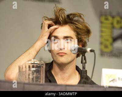 24 juil. 2008 - San Diego, California, États-Unis - ROBERT PATTISSON (crédit image : Karl Polverino/ZUMAPRESS.com) Banque D'Images