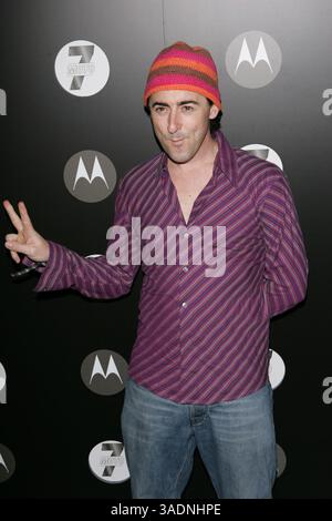04 nov. 2005 ; Hollywood, CA, États-Unis ; ALAN CUMMINGS à ''Moto 7' Motorola 'Toys for Tots' Benefit 7th Anniversary Party tenue à la Hollywood American Legion .. (Crédit image : Phil Han/ZUMAPRESS.com) Banque D'Images